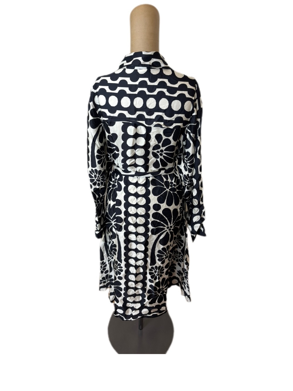 Farm Rio Palermo Long-Sleeve Belted Midi Dress Size Small - Picture 4 of 7